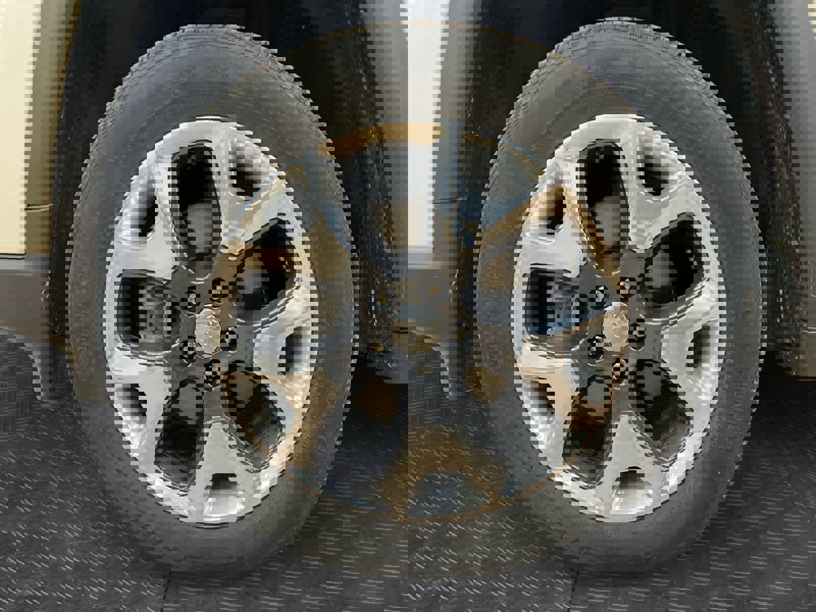 Used 2020 Jeep Compass Limited w/ Safety & Security Group AWD/4WD image 14