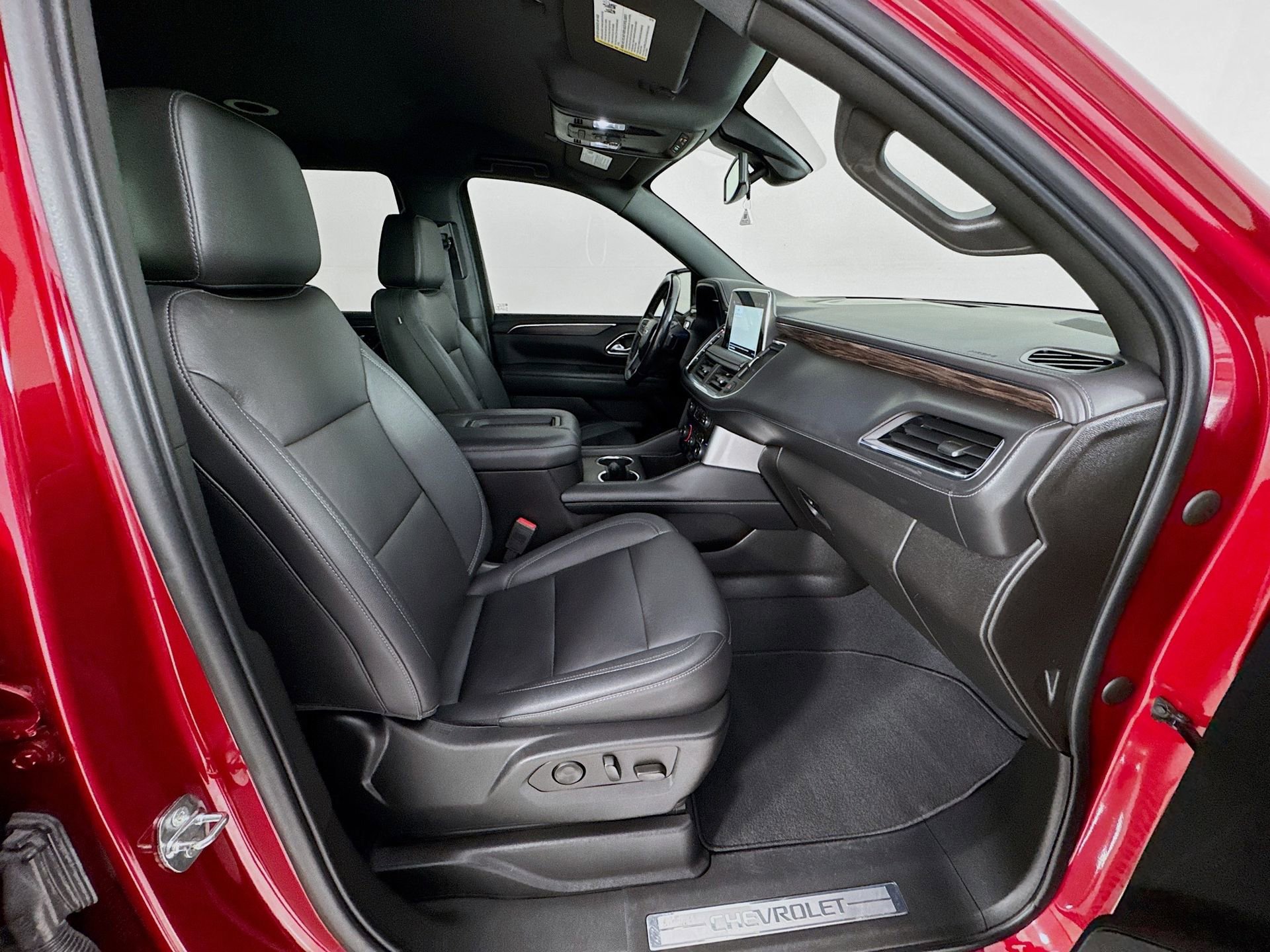 Used 2022 Chevrolet Tahoe Z71 w/ Z71 Off-Road Package image 30