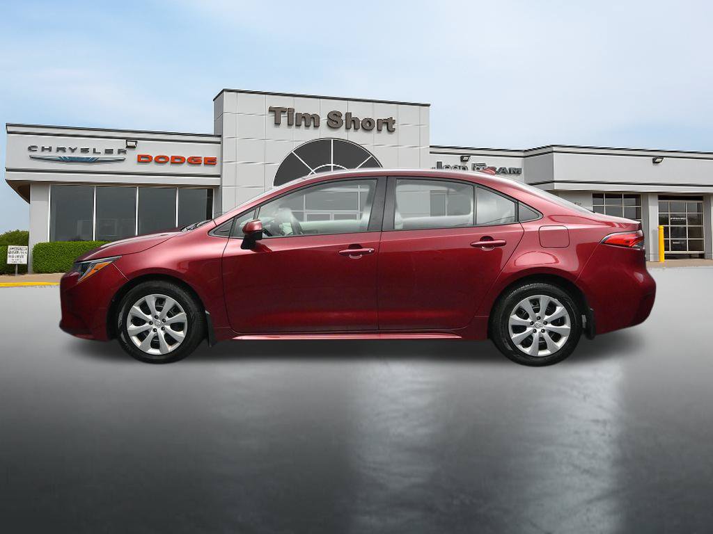 Used 2026 Toyota Corolla LE FWD image 2
