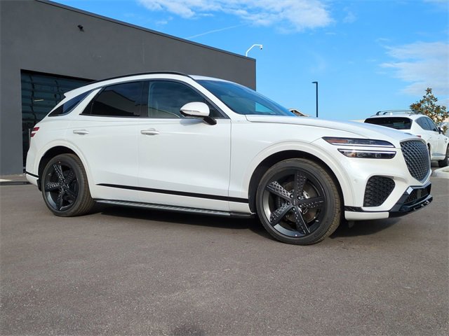 New 2025 Genesis GV70 2.5T w/ Sport Prestige Package