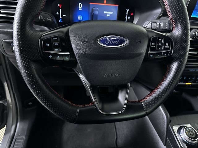 Used 2025 Ford Escape ST-Line image 11