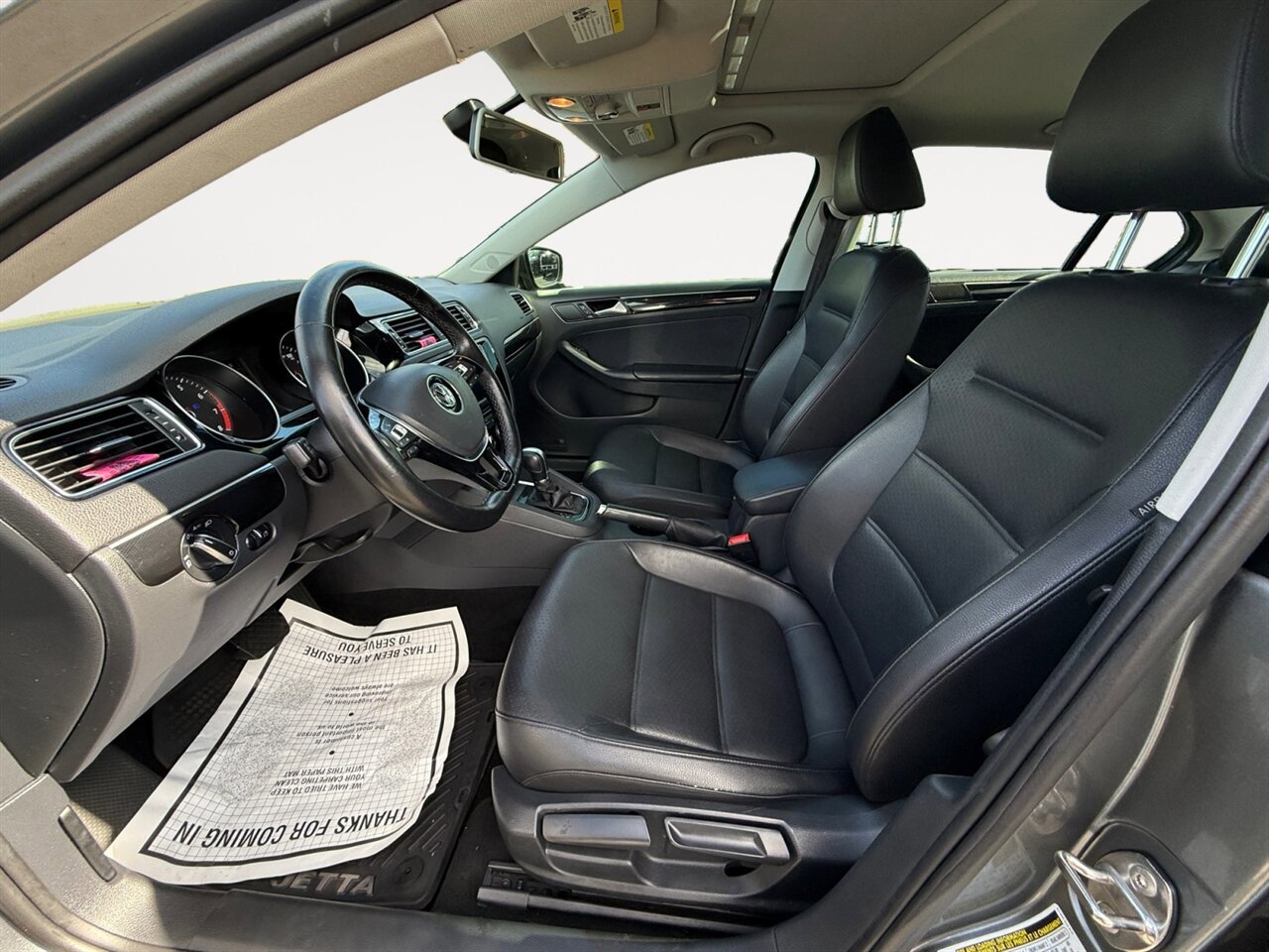 Used 2016 Volkswagen Jetta SEL FWD image 10
