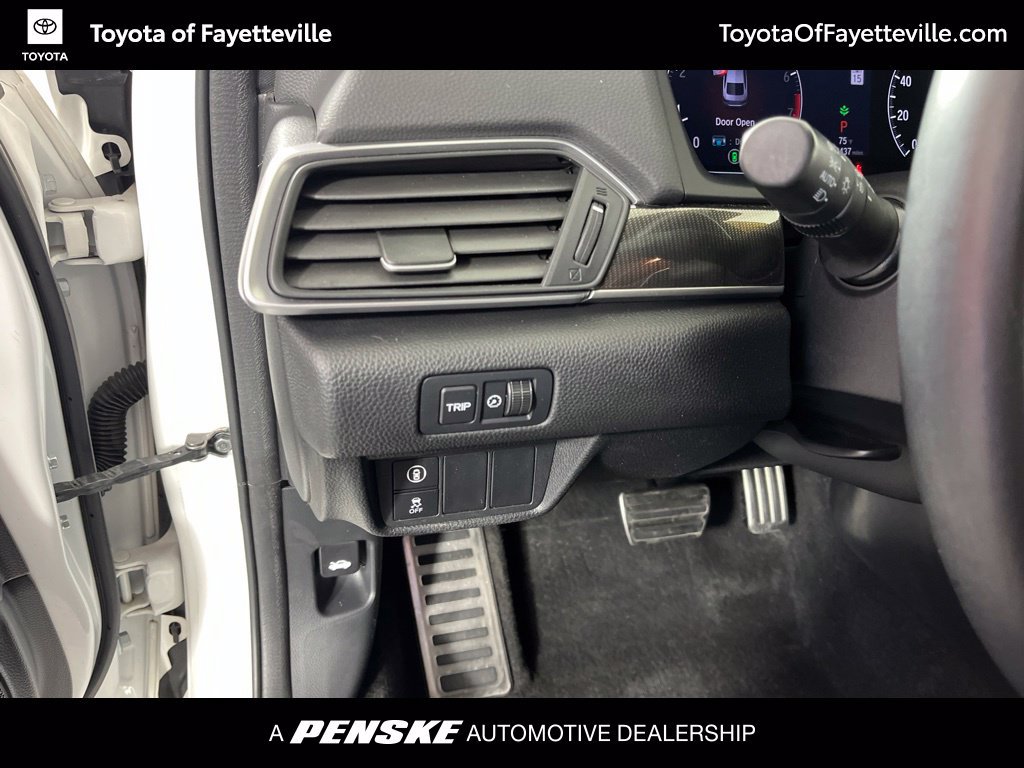 Used 2018 Honda Accord Sport image 18