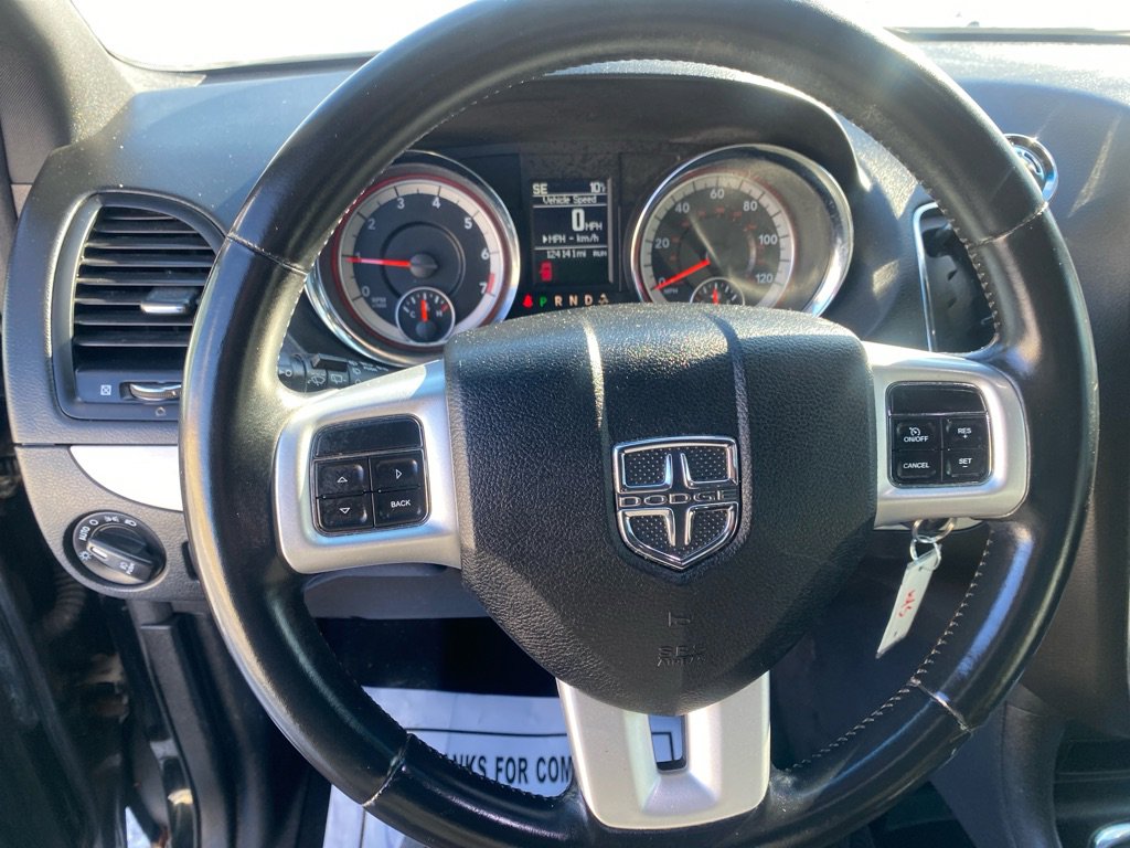 Used 2016 Dodge Grand Caravan R/T image 11