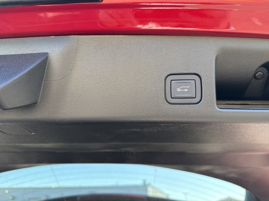 New 2026 Chevrolet Equinox EV LT image 16