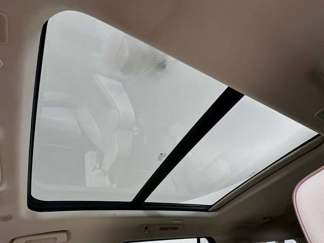 Certified 2023 GMC Yukon XL Denali w/ Advanced Technology Package image 23