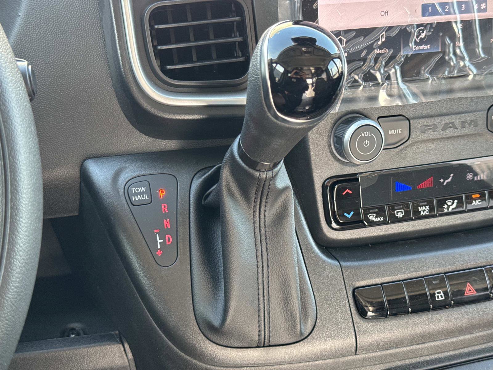 New 2026 RAM ProMaster 2500 w/ Quick Order Package 22H SLT+ image 18