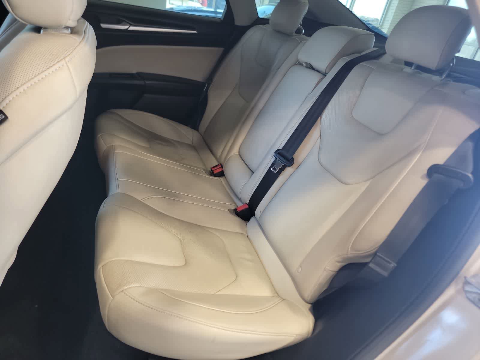 Used 2018 Ford Fusion Titanium AWD/4WD image 24