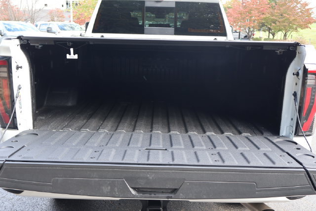Used 2026 GMC Sierra 2500 AT4 w/ AT4 Premium Plus Package AWD/4WD image 23