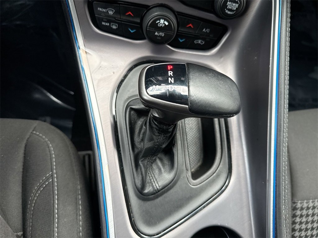 Used 2019 Dodge Challenger SXT image 20