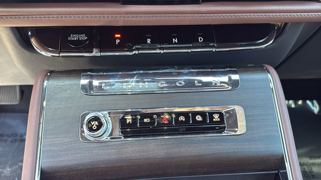 New 2026 Lincoln Aviator Reserve AWD/4WD image 13