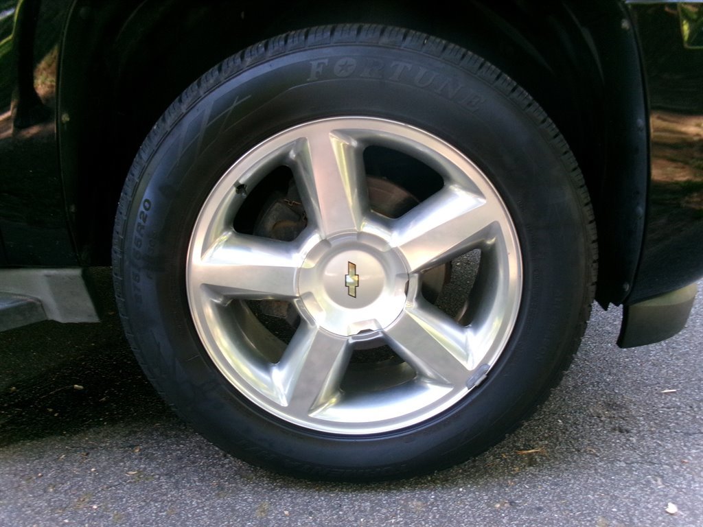 Used 2013 Chevrolet Avalanche LTZ RWD image 43