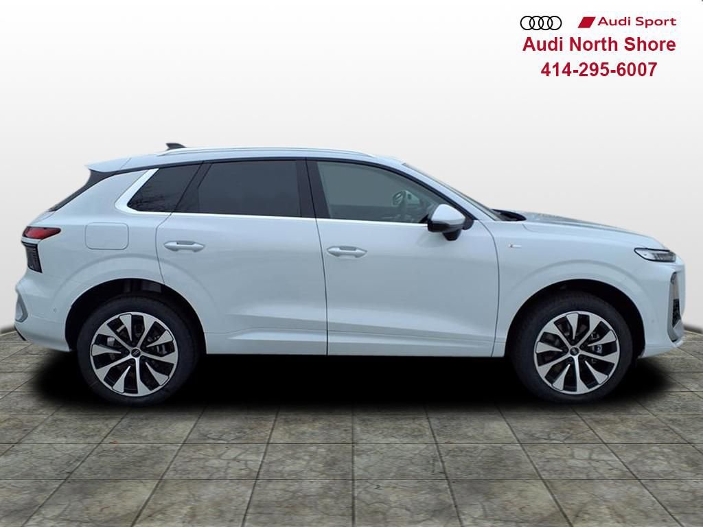New 2026 Audi Q3 quattro 2.0T AWD/4WD image 3