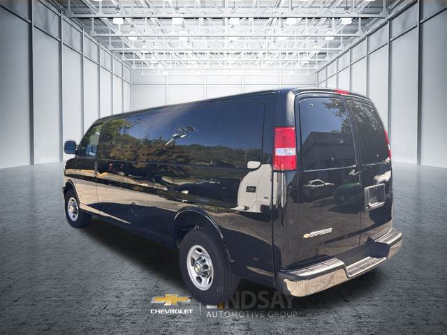 Used 2025 Chevrolet Express 3500 LT w/ LT Preferred Equipment Group RWD image 21
