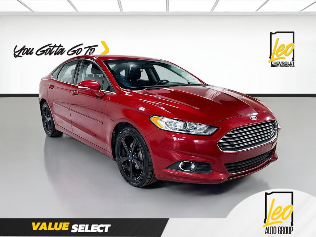 Used 2016 Ford Fusion SE w/ Equipment Group 201A image 3