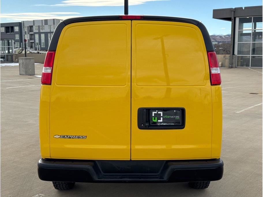 Used 2021 Chevrolet Express 2500 image 7