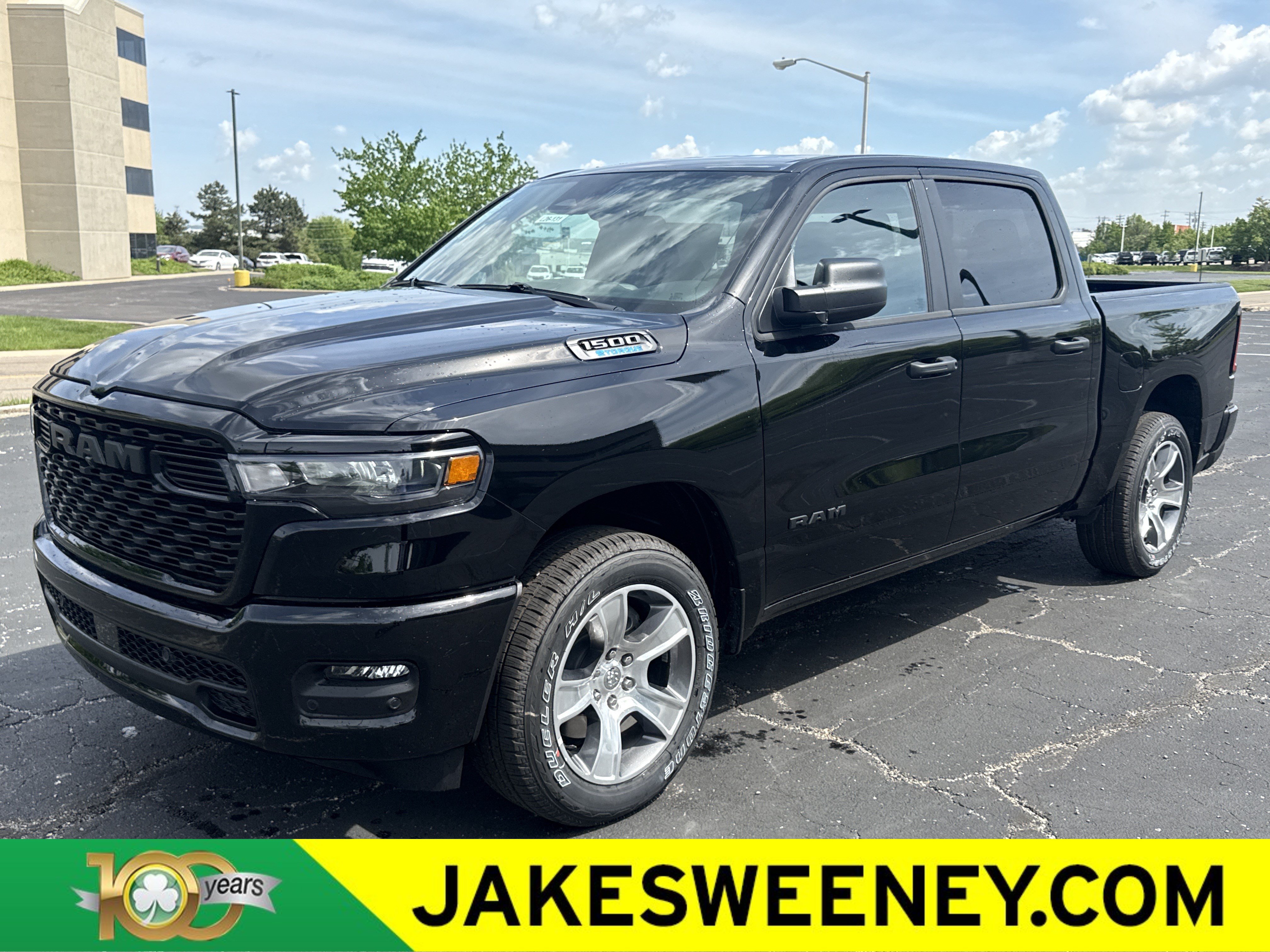 New 2026 RAM 1500 Express AWD/4WD image 4