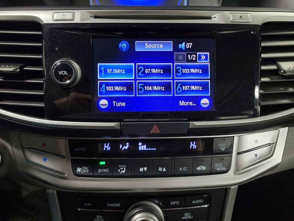 Used 2013 Honda Accord Touring image 18