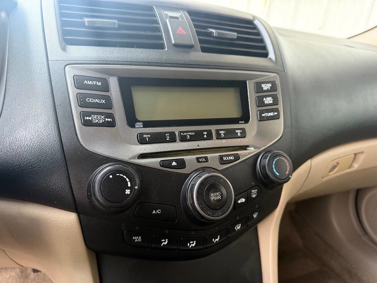 Used 2006 Honda Accord LX image 17