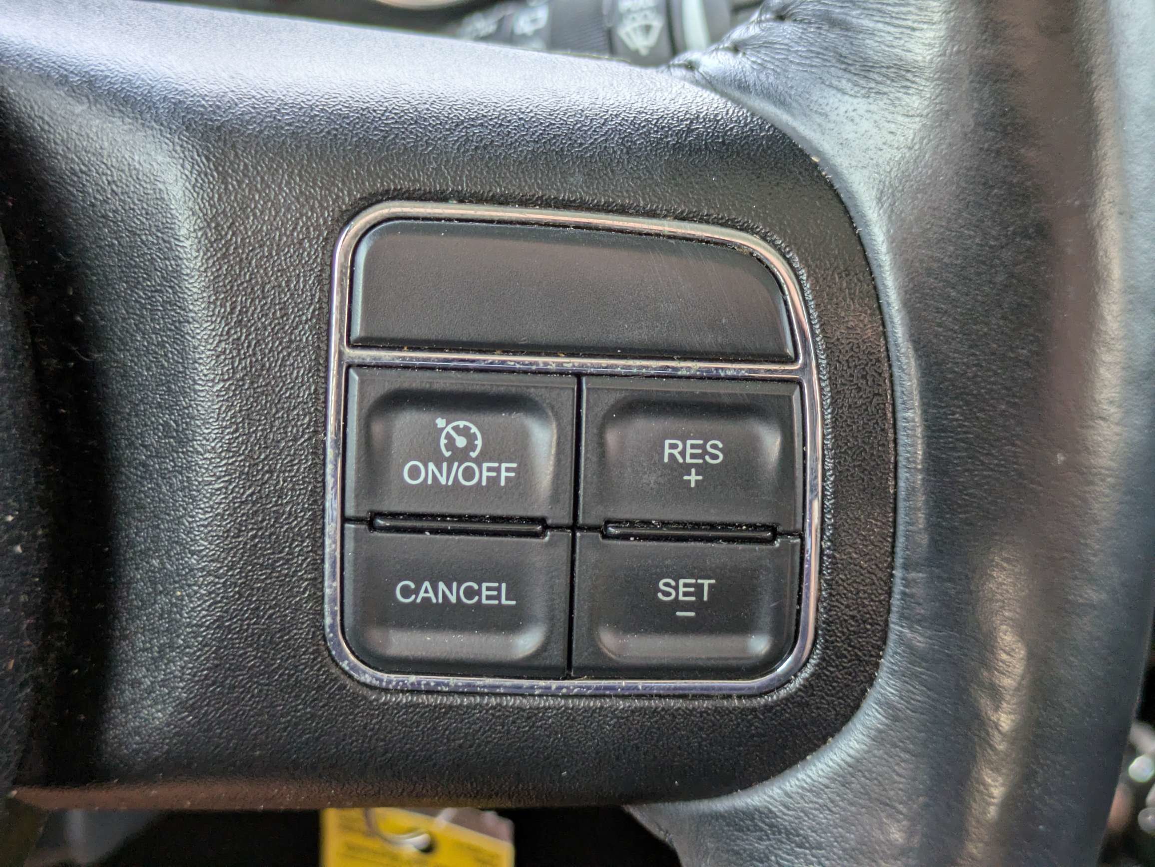 Used 2015 Jeep Wrangler Unlimited Sahara w/ Dual Top Group AWD/4WD image 22
