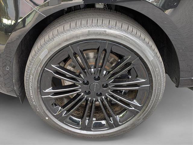 New 2026 Land Rover Range Rover Autobiography image 9