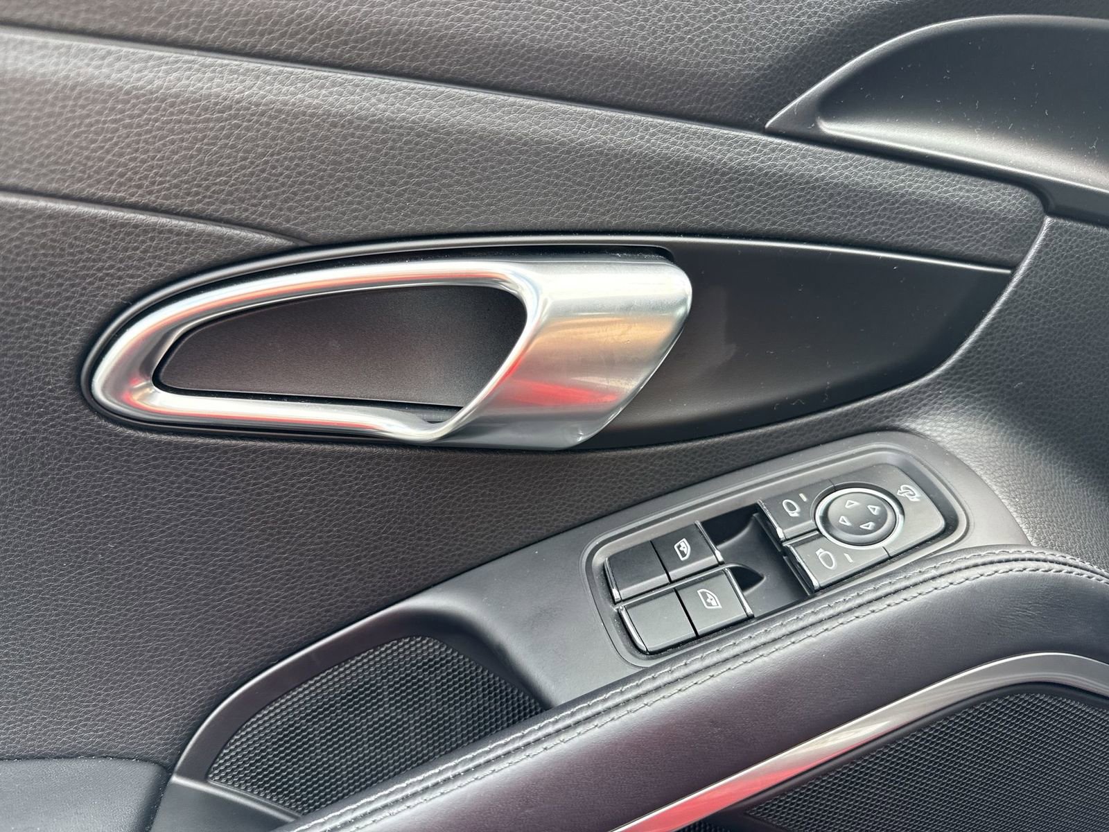 Used 2022 Porsche 718 Cayman S image 14