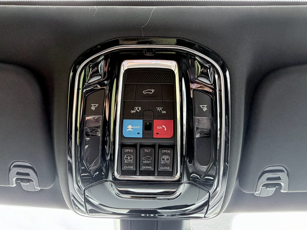 New 2026 Jeep Grand Wagoneer Summit AWD/4WD image 18