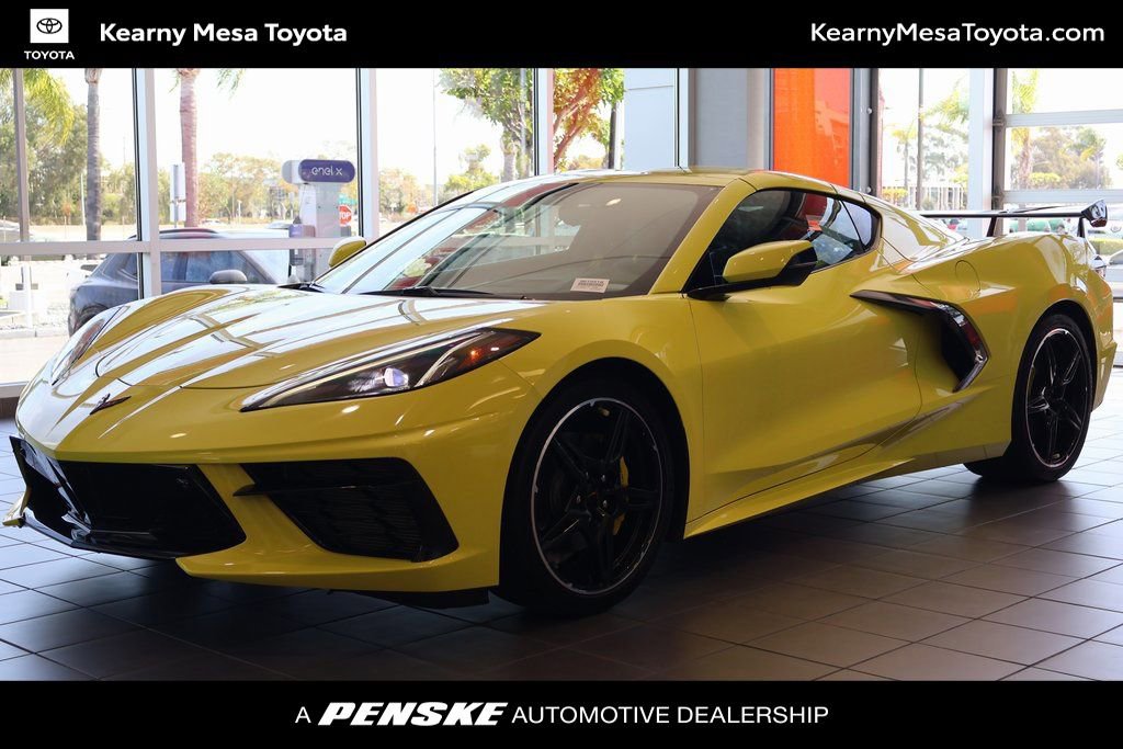 Used 2021 Chevrolet Corvette Stingray Premium Cpe w/ Engine Appearance Package image 1