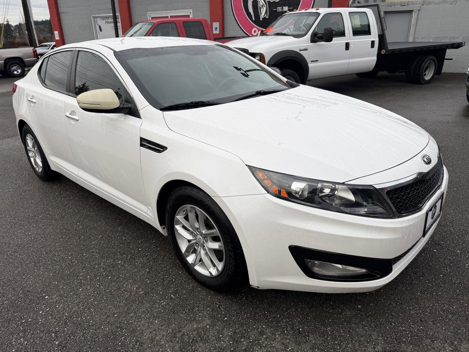 Used 2013 Kia Optima LX image 4