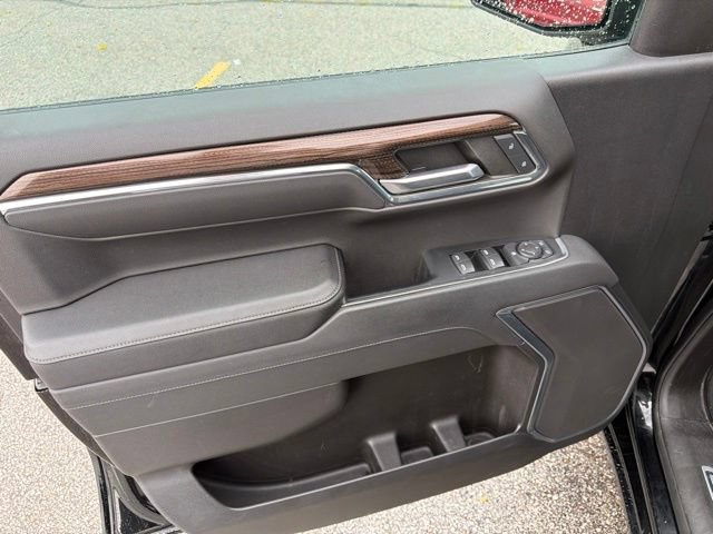 Used 2023 Chevrolet Silverado 1500 LT AWD/4WD image 21