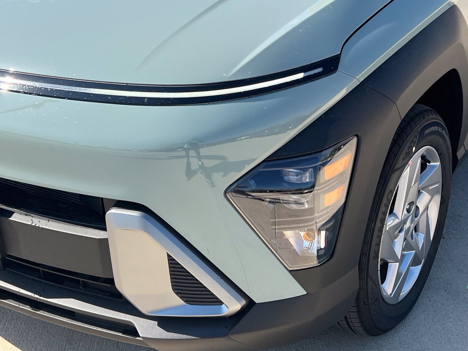 New 2027 Hyundai Kona SE FWD image 4