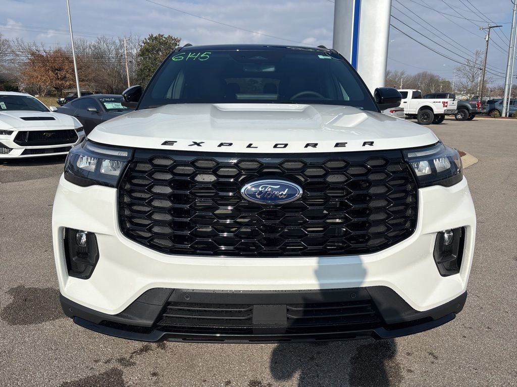 New 2026 Ford Explorer ST-Line w/ ST-Line Street Pack image 2