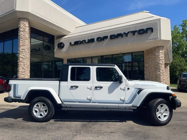 Used 2022 Jeep Gladiator Sport AWD/4WD image 2
