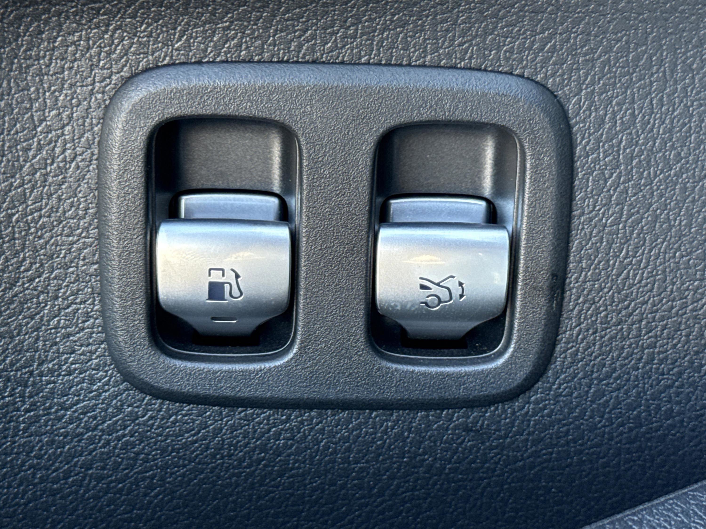 Certified 2024 Mercedes-Benz C 63 AMG S image 34