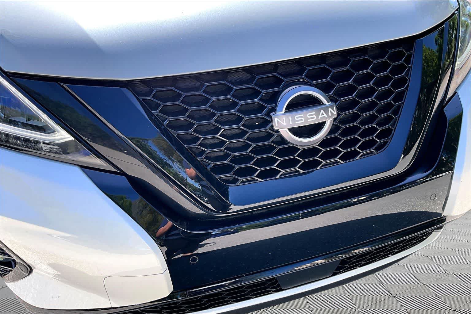 Used 2024 Nissan Murano SV w/ SV Midnight Edition Package FWD image 50