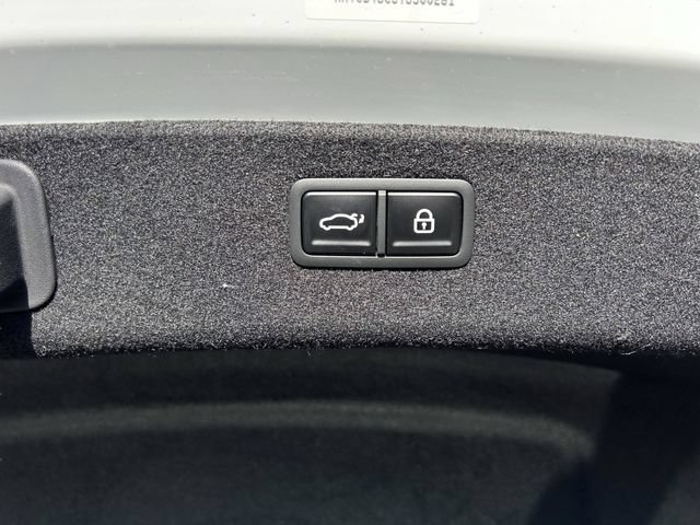 Used 2026 Genesis G80 2.5T Advanced AWD/4WD image 16
