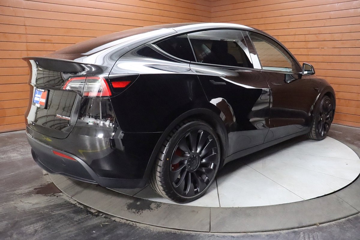 Used 2024 Tesla Model Y Performance AWD/4WD image 5