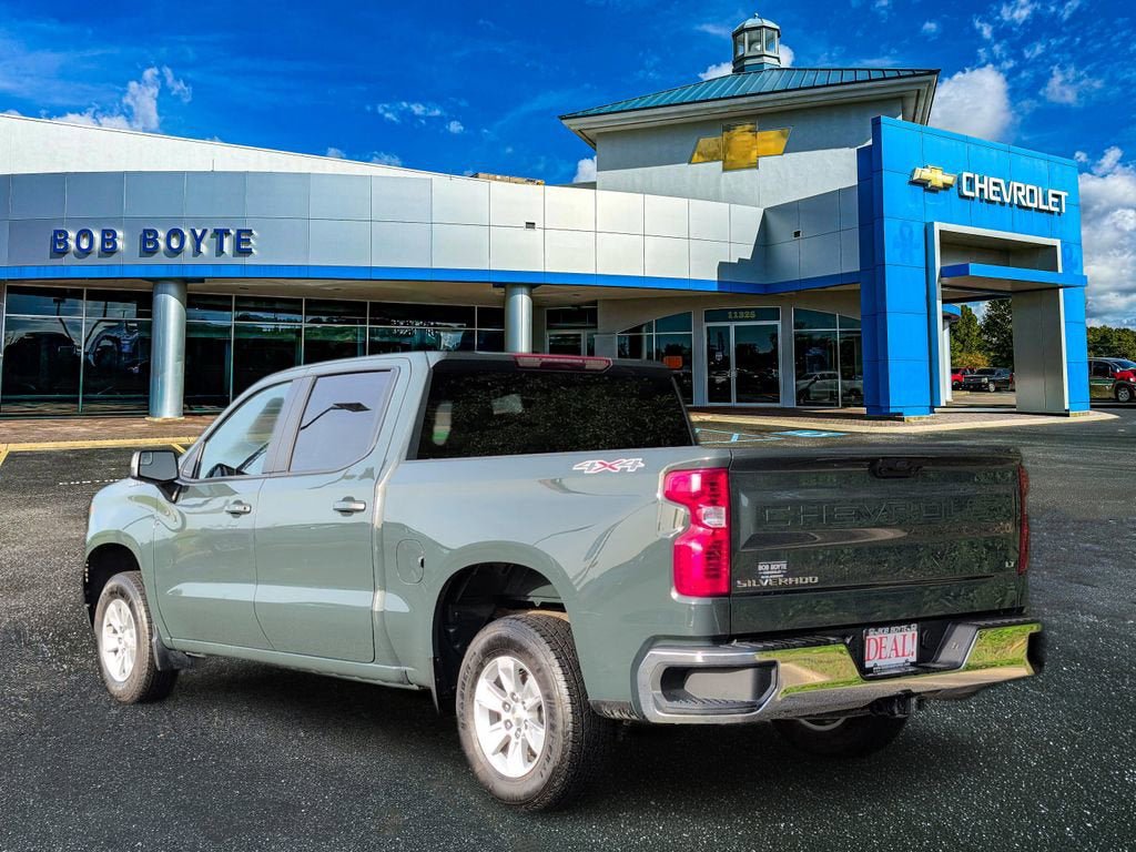 Used 2025 Chevrolet Silverado 1500 LT AWD/4WD image 6