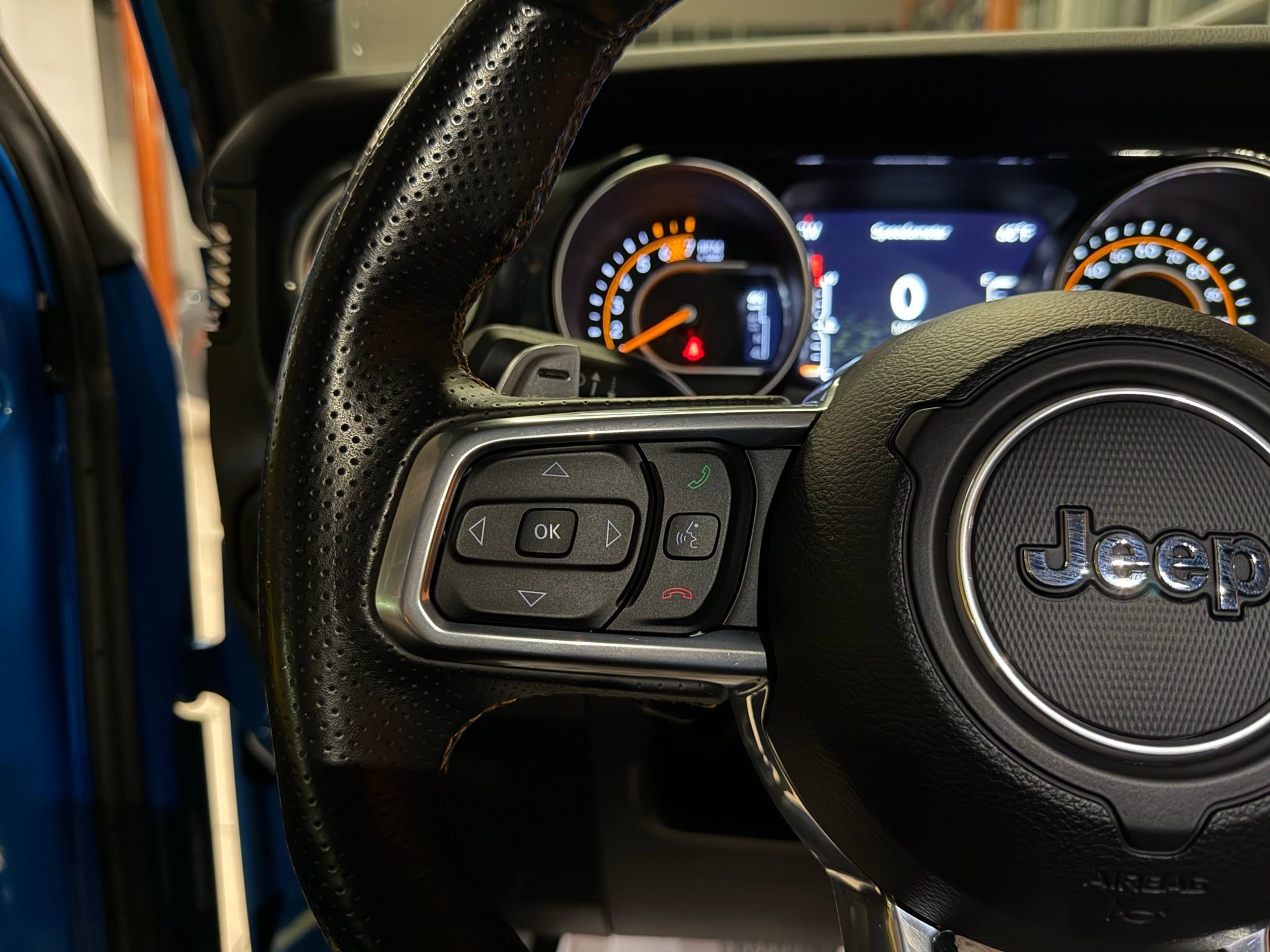 Used 2023 Jeep Wrangler Unlimited Rubicon 392 image 31