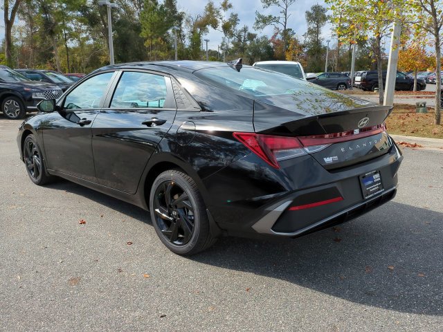 New 2026 Hyundai Elantra Sport FWD image 7