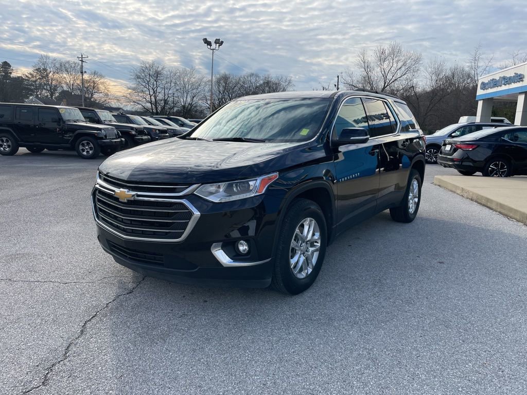 Used 2021 Chevrolet Traverse LT image 3