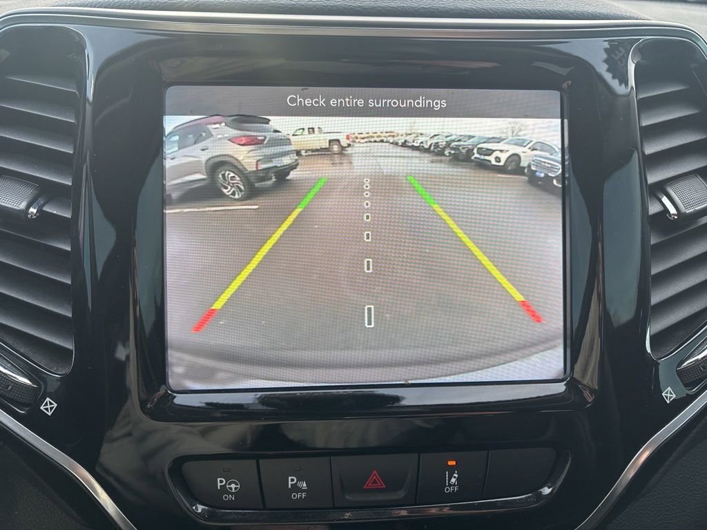 Used 2022 Jeep Cherokee Limited w/ Sun & Sound Group image 27