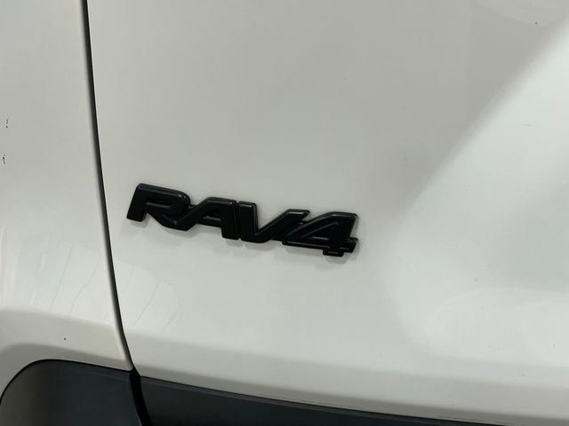 Used 2019 Toyota RAV4 XLE AWD/4WD image 39