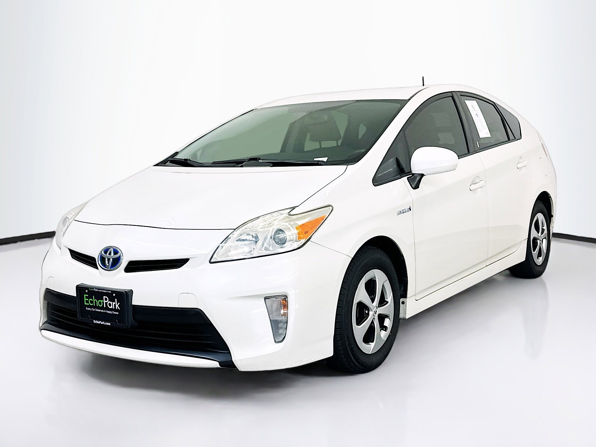 Used 2015 Toyota Prius Three FWD image 3