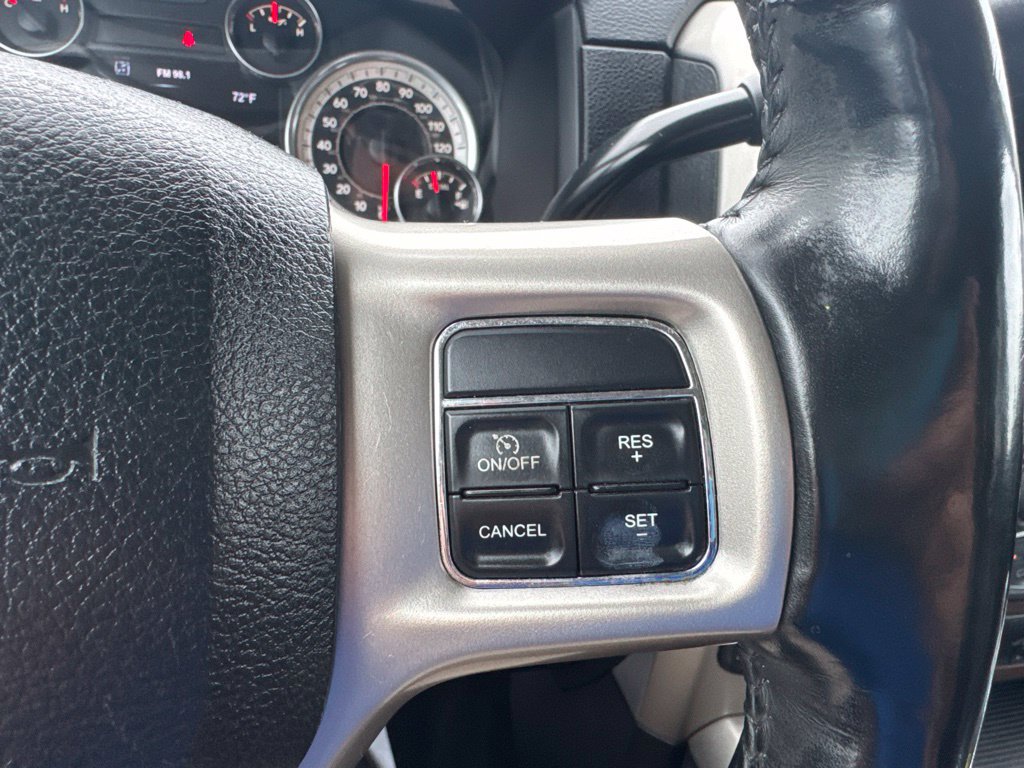 Used 2015 RAM 2500 Laramie w/ Convenience Group AWD/4WD image 13