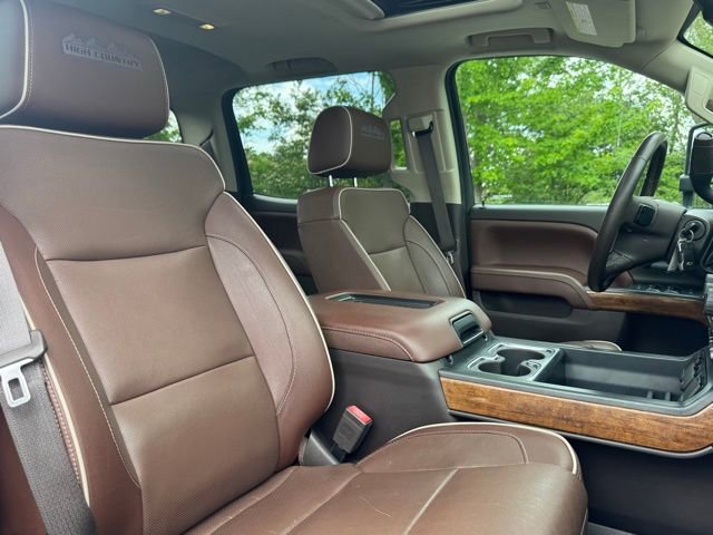 Used 2017 Chevrolet Silverado 2500 High Country AWD/4WD image 12
