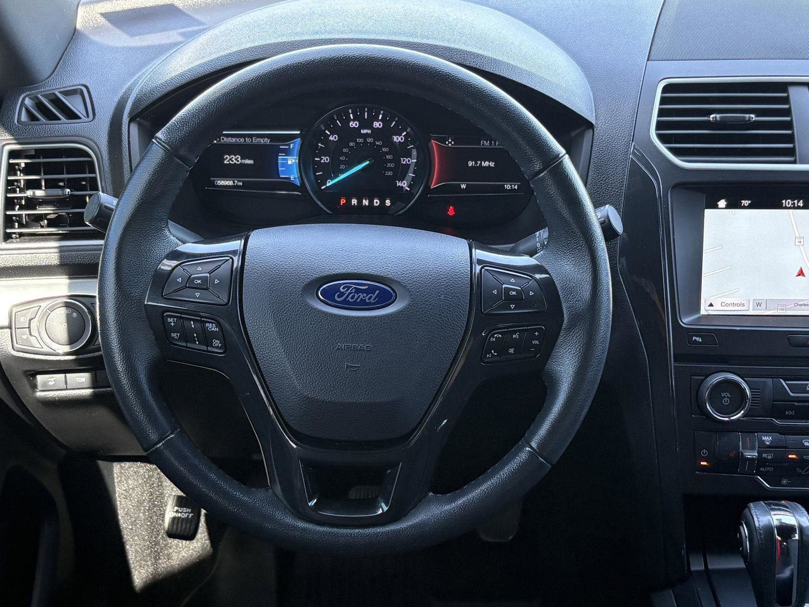 Used 2018 Ford Explorer XLT w/ Equipment Group 201A image 10