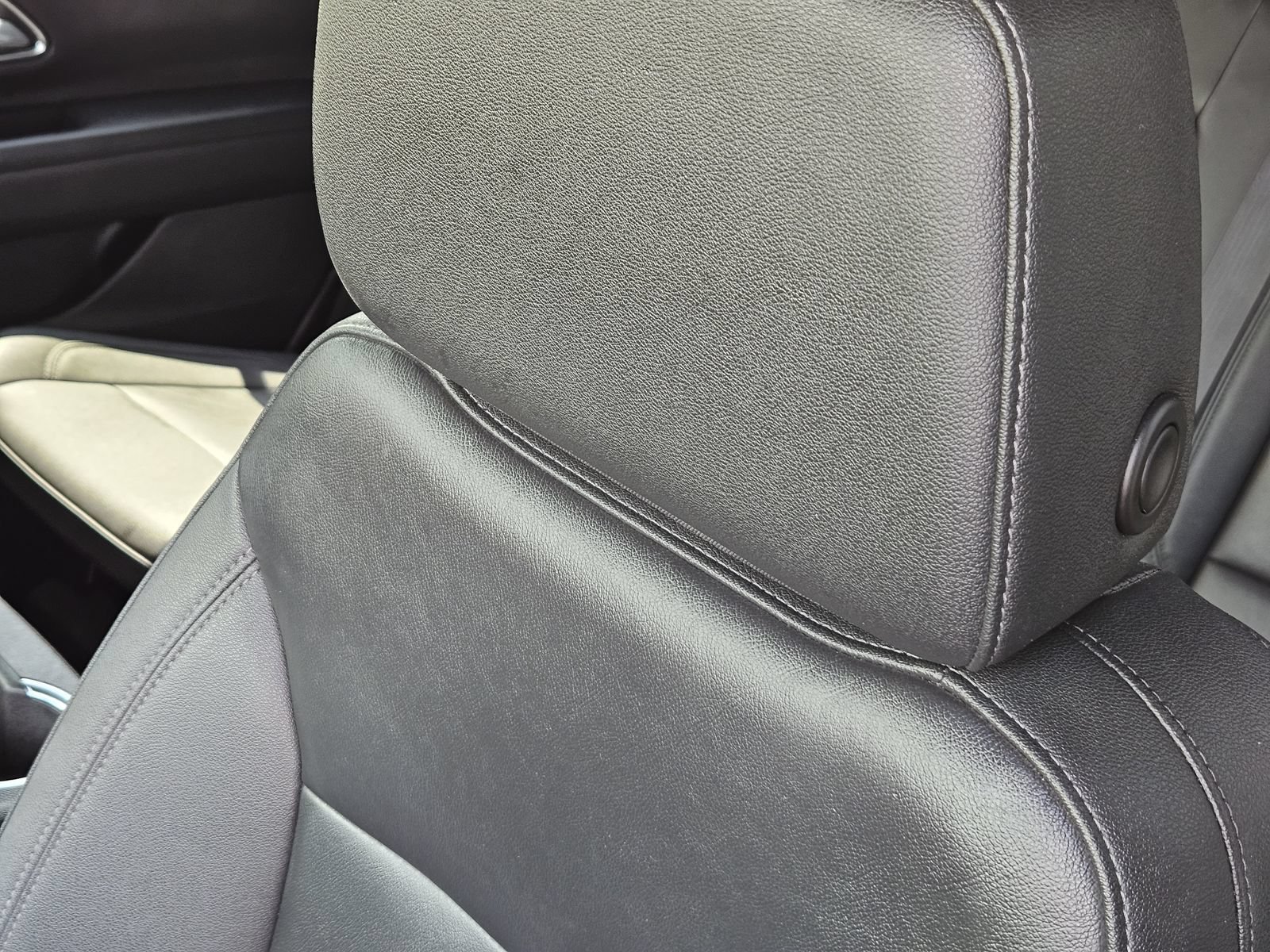 Used 2023 Chevrolet Tahoe LT AWD/4WD image 17
