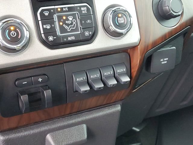 Used 2015 Ford F350 Lariat image 30
