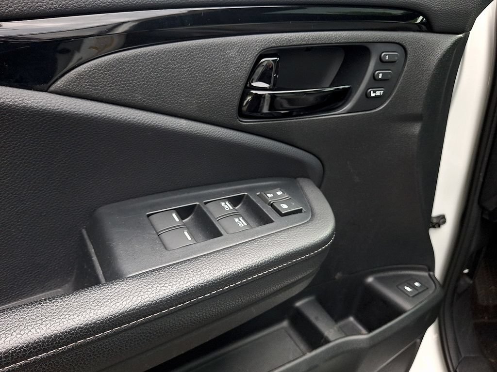 Used 2022 Honda Passport Elite image 14